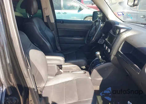 2015 Jeep Patriot High Altitude Edition z USA, uszkodzony, nr VIN 1C4NJPFA1FD429385